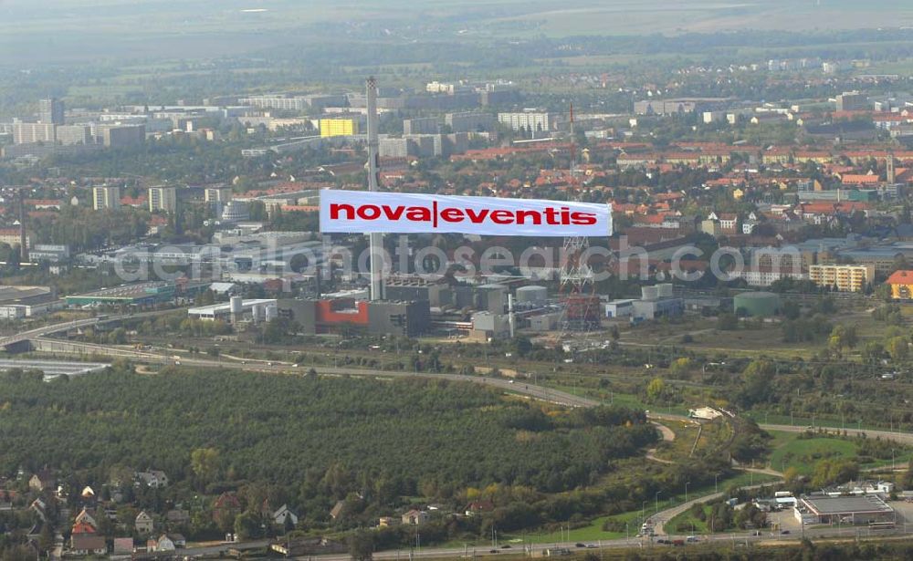 Aerial image Halle / Saale - Bannerflugeinstz über dem Stadt- und Umlandbereich von Halle / Saale anläßlich der Neueröffnung des Einkaufszentrum der ECE nova eventis.nova eventis Center-Management,ECE Projektmanagement,Am Einkaufszentrum, 06254 Günthersdorf,