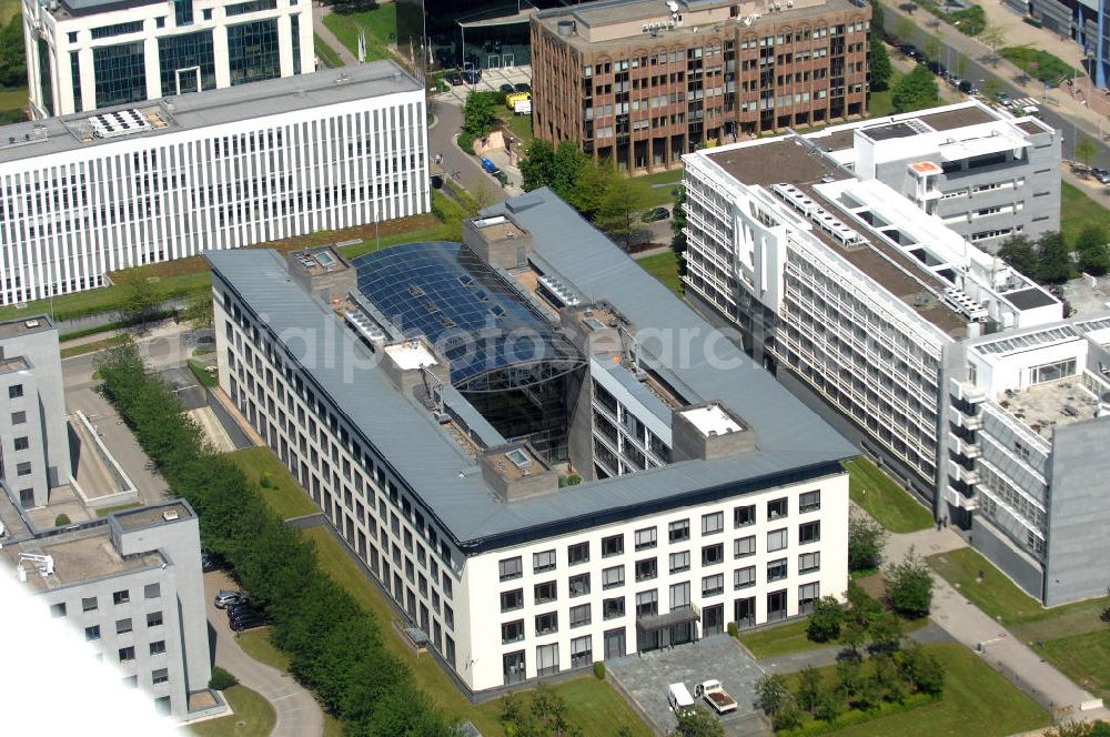 Luxemburg from the bird's eye view: Blick auf das Gebäude der Banque LBLux S.A. in der Rue Jean Monnet. Kontakt: Tel. +352 424341, Email: bank@lblux.lu