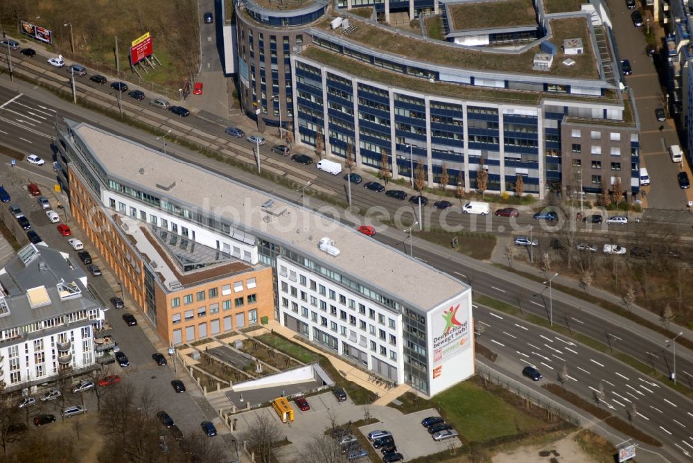 Aerial photograph Leipzig - Office and administration buildings of the insurance company BARMER Krankenkasse on Ludwig-Erhard-Strasse - Lange Strasse in the district Mitte in Leipzig in the state Saxony, Germany