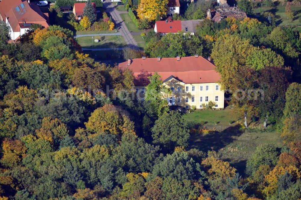 Pietzpuhl from above - View of the Castle Pietzpuhl in Pietzpuhl in the state Saxony-Anhalt. The castle is a place of multicultural usage for events such as exhibitions, concerts, symposia, gastronomy and youth centre