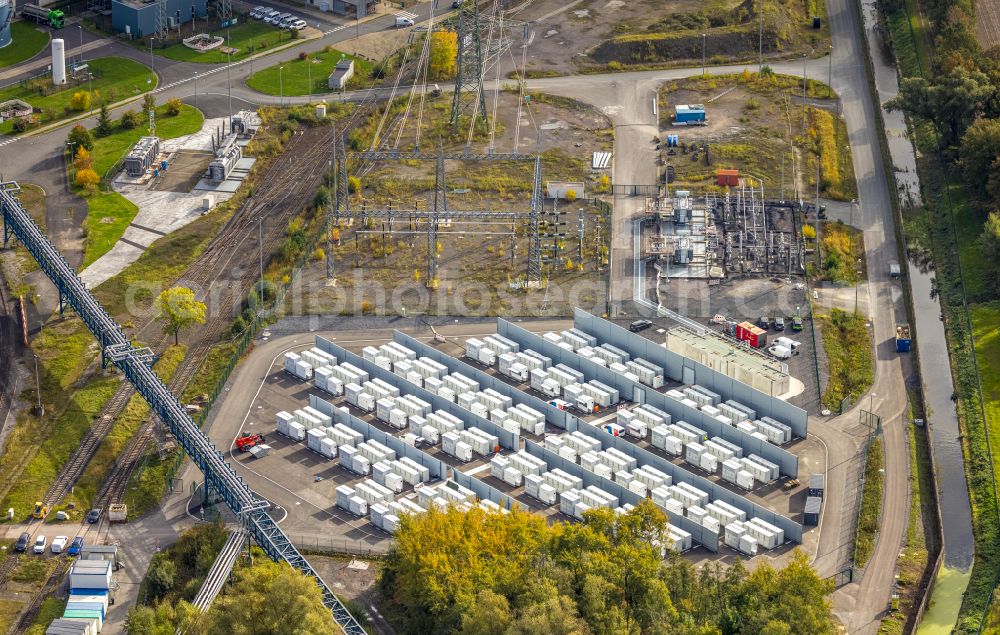 Aerial photograph Hamm - Stand-alone accumulators as battery storage with lithium-ion technology for power supply on the site of the RWE power plant park on Siegenbeckstrasse in the Norddinker district of Hamm in the Ruhr area in the state of North Rhine-Westphalia, Germany