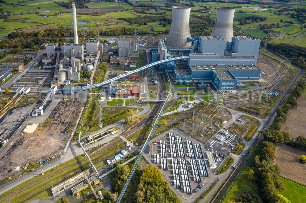 Hamm from above - Stand-alone accumulators as battery storage with lithium-ion technology for power supply on the site of the RWE power plant park on Siegenbeckstrasse in the Norddinker district of Hamm in the Ruhr area in the state of North Rhine-Westphalia, Germany