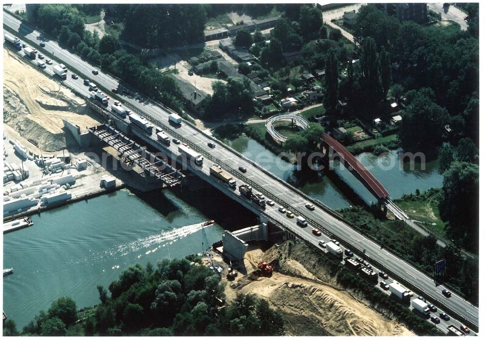 Aerial image Königs Wusterhausen - Bau der Autobahnbrücke (A10) über die Dahme in Königs Wusterhausen - ein Projekt der SCHÄLERBAU BERLIN GmbH.