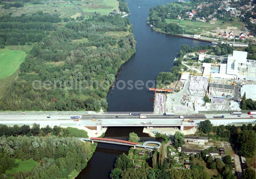 Aerial photograph Königs Wusterhausen - Bau der Autobahnbrücke (A10) über die Dahme in Königs Wusterhausen - ein Projekt der SCHÄLERBAU BERLIN GmbH.