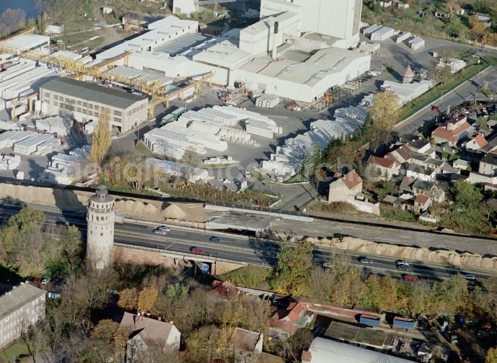 Königs Wusterhausen / Brandenburg from the bird's eye view: Bau der Autobahnbrücke (A10) über die Straße zwischen Königs Wusterhausen und Niederlehme - ein Projekt der SCHÄLERBAU BERLIN GmbH.