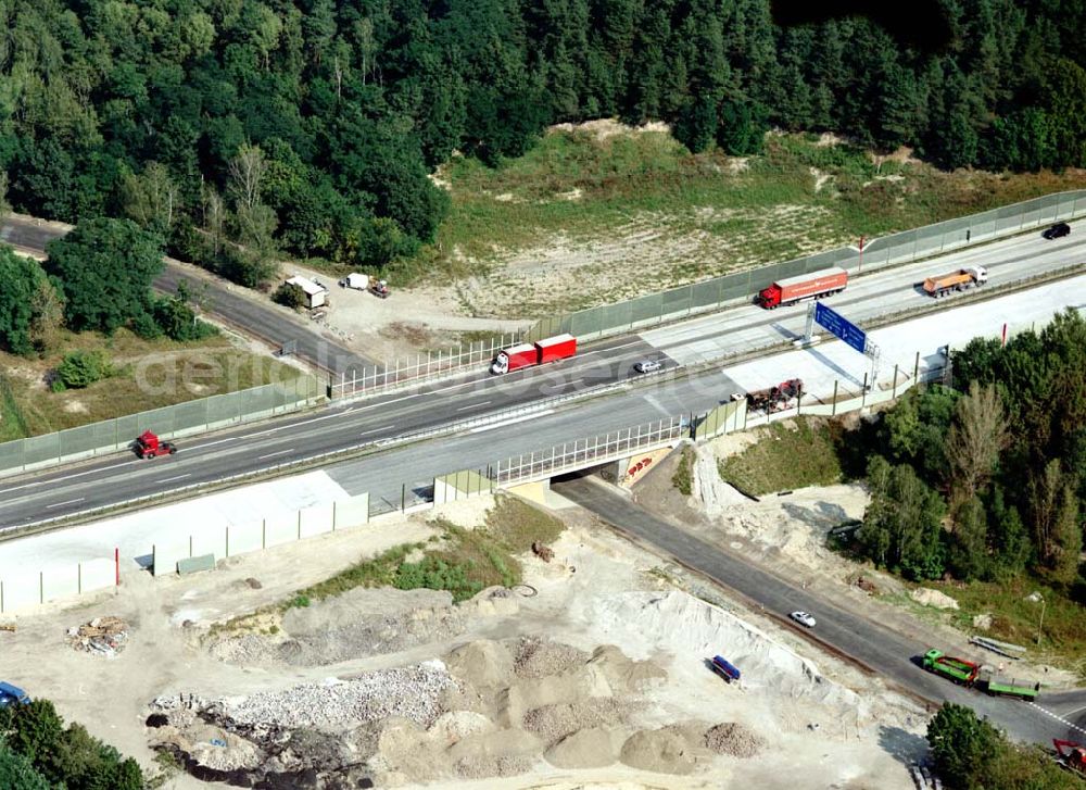 Königs Wusterhausen from the bird's eye view: Bau der Autobahnbrücke (A10) über die Straße zwischen Königs Wusterhausen und Niederlehme - ein Projekt der SCHÄLERBAU BERLIN GmbH.