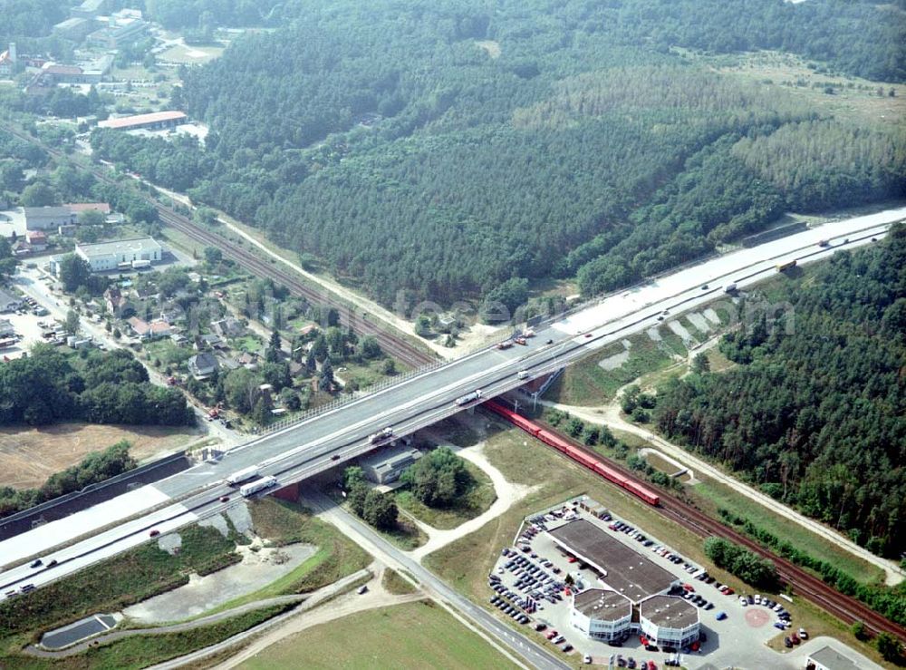 Aerial image Königs Wusterhausen - Bau der Autobahnbrücke (A10) über die Straße zwischen Königs Wusterhausen und Niederlehme - ein Projekt der SCHÄLERBAU BERLIN GmbH.