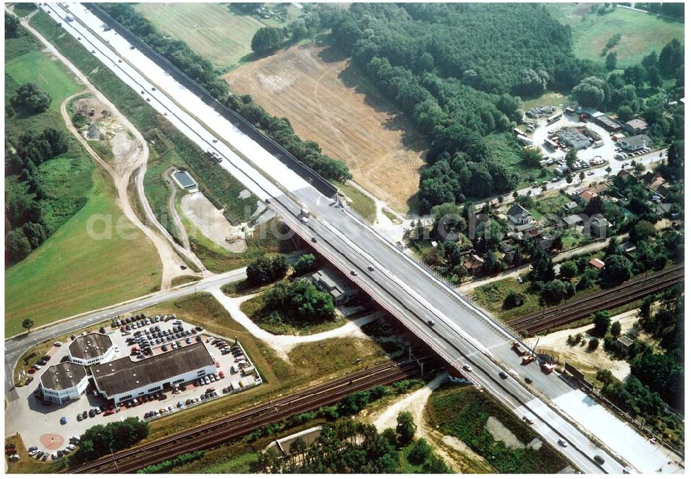 Königs Wusterhausen from above - Bau der Autobahnbrücke (A10) über die Straße zwischen Königs Wusterhausen und Niederlehme - ein Projekt der SCHÄLERBAU BERLIN GmbH.