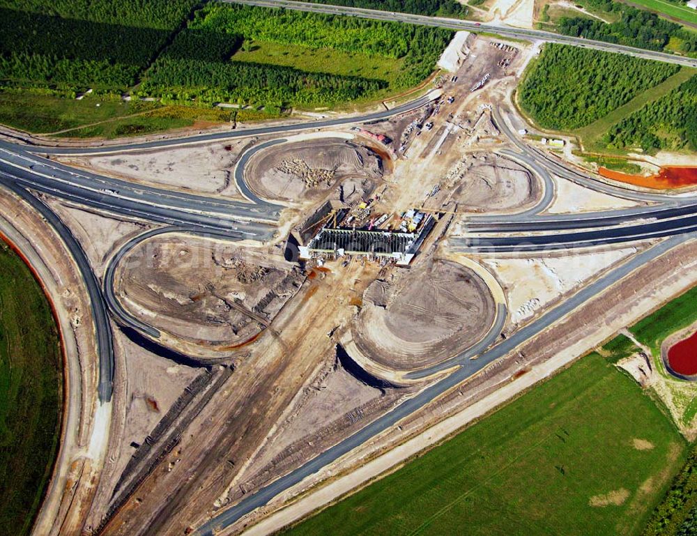 Böhlen from above - 27.08.2005 Böhlen; Bau eines Autobahnkreuzes auf der A14 bei Böhlen.