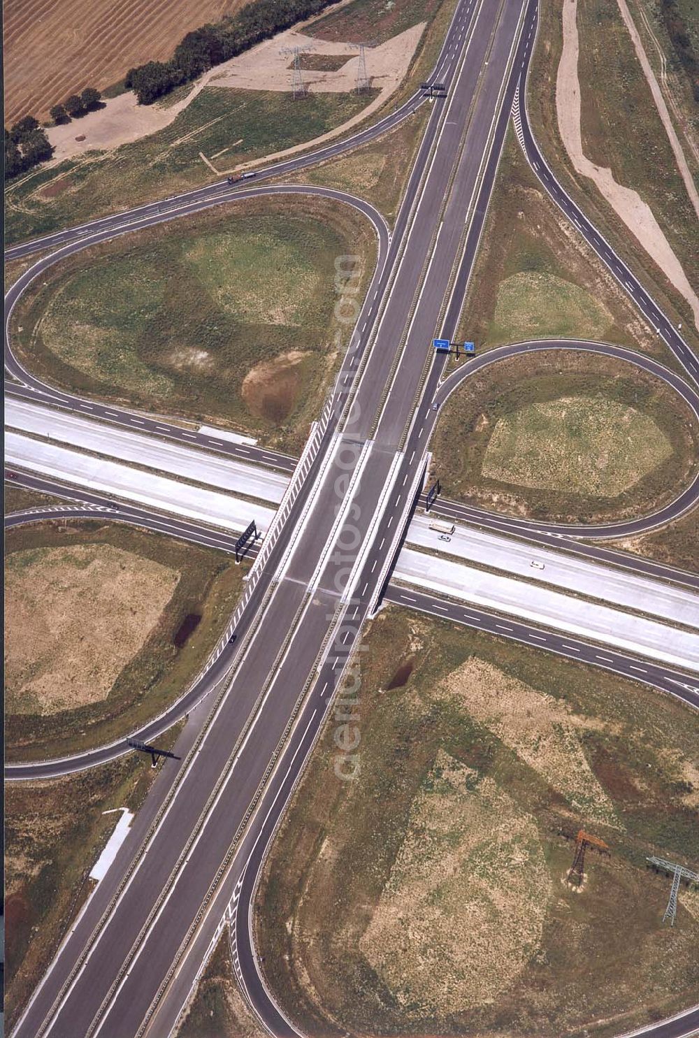 Aerial photograph Ludwigsfelde / Brandenburg - Bau des Autobahnkreuzes Ludwigsfelde / Brandenburg.