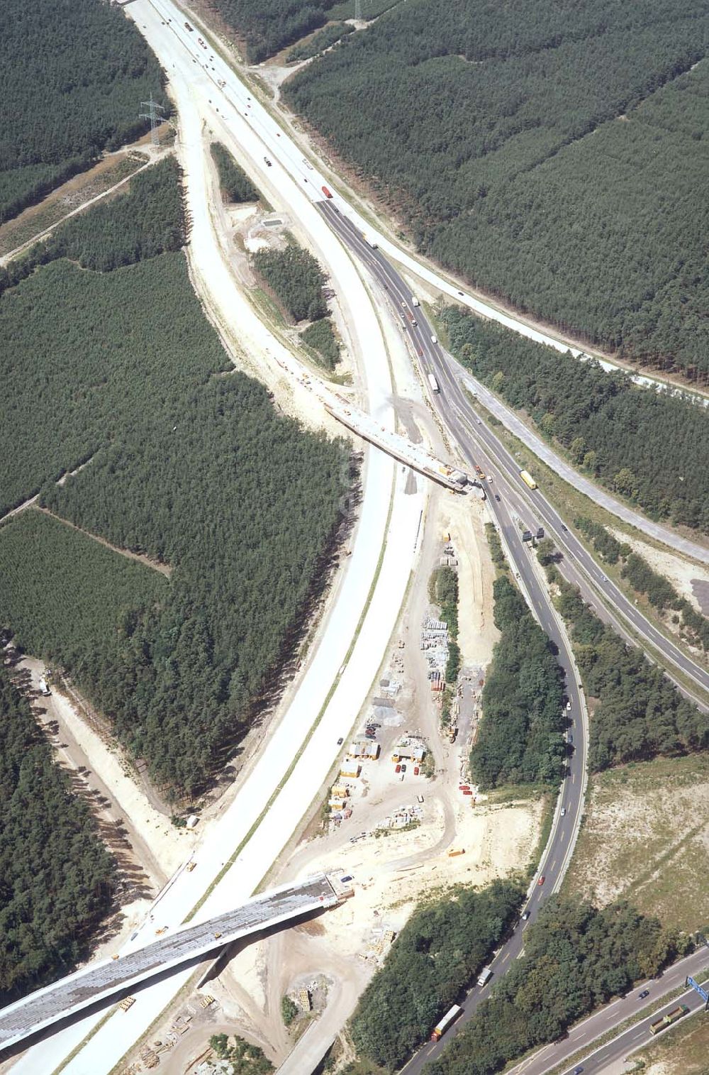 Werder/ Brandenburg from the bird's eye view: Bau des Autobahnkreuzes Werder / Brandenburg.