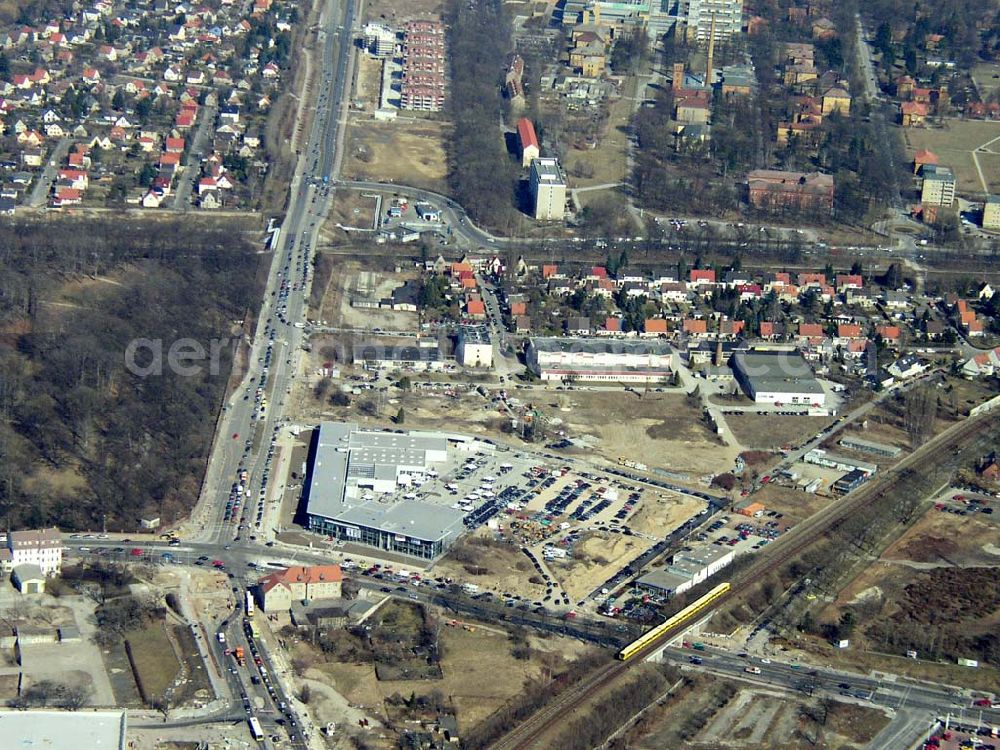 Aerial photograph Berlin - MARZAHN - Bau der BMW-Niederlassung an der B1 in Berlin-Biesdorf. 22.03.03