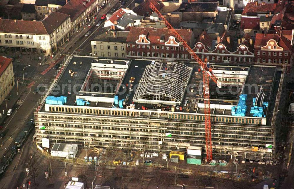 Potsdam from above - Bau des Bürohauses am Holländerviertel in Potsdam (Bereich Busbahnhof - ehem. Schuhhaus)