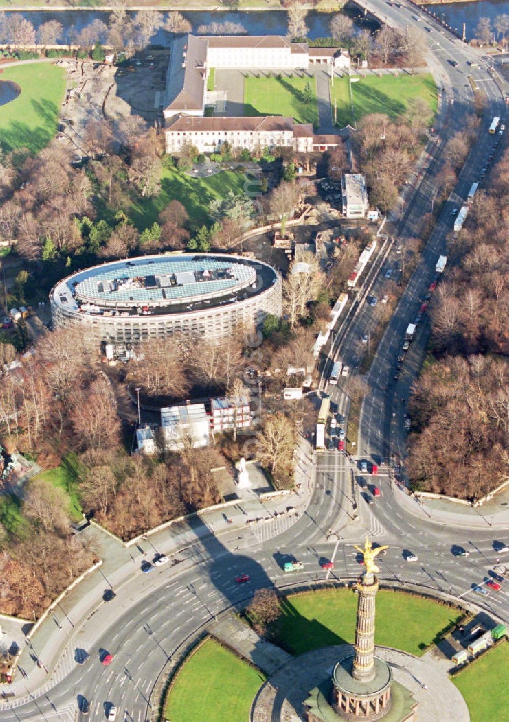 Aerial photograph Berlin-Tiergarten - Bau des Bundespräsidialamtes.