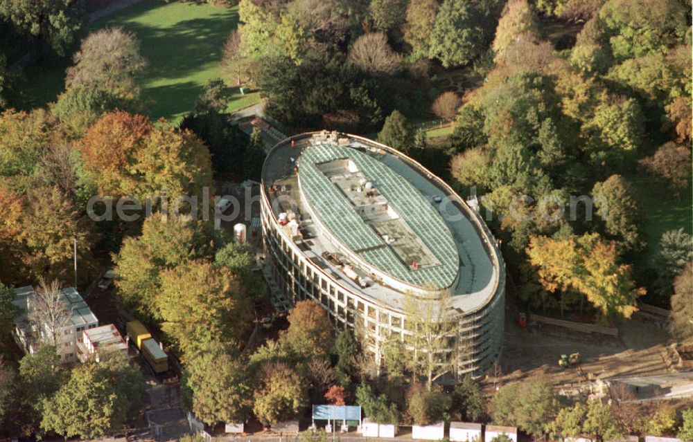 Aerial photograph Berlin - Tiergarten - Bau des Bundespräsidialamtes am Schloß Bellevue im Berliner Tiergarten.