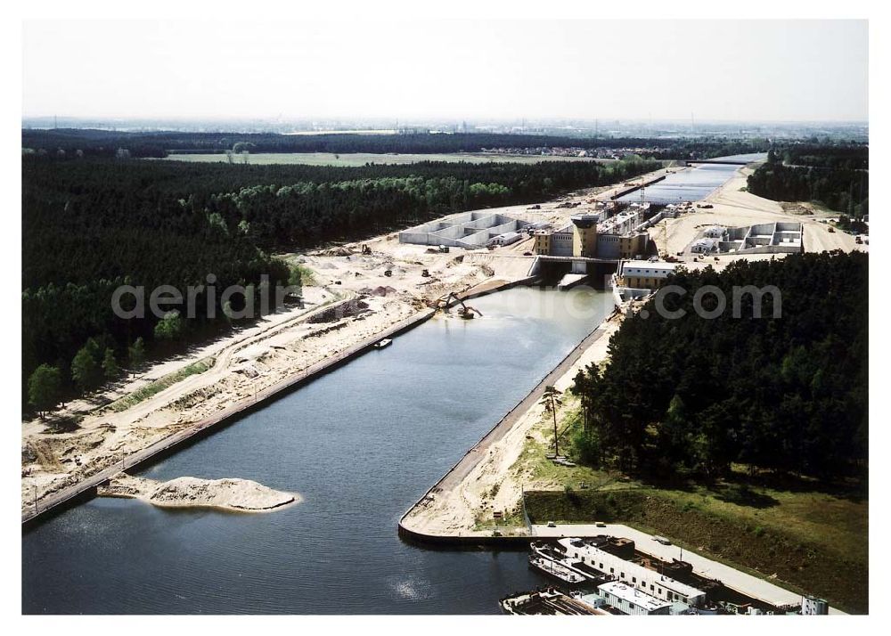 Aerial image Hohenwarthe / Sachsen - Anhalt - Bau der Doppelschleuse Hohenwarthe und Ausbau des Elbe-Havel-Kanales am Wasserstraßenkreuz Magdeburg - östlich von Hohenwarthe in Sachsen - Anhalt.Ein Projekt des: Wasserstraßen-Neubauamt Magdeburg Frau Roskoden Kleiner Werder 5c 39114 MAGDEBURG Tel.: 0391-5352168