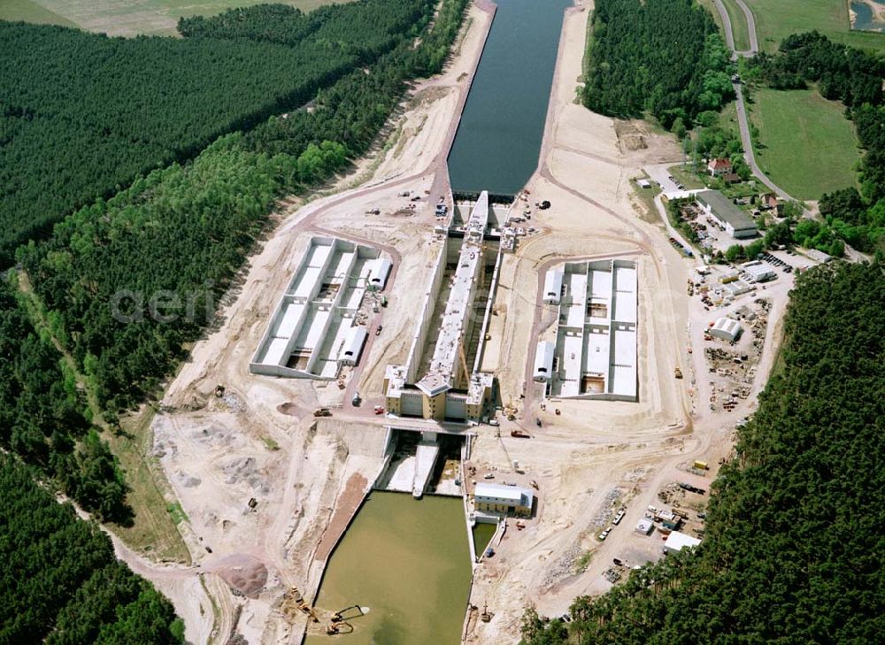 Hohenwarthe / Sachsen - Anhalt from above - Bau der Doppelschleuse Hohenwarthe und Ausbau des Elbe-Havel-Kanales am Wasserstraßenkreuz Magdeburg - östlich von Hohenwarthe in Sachsen - Anhalt.Ein Projekt des: Wasserstraßen-Neubauamt Magdeburg Frau Roskoden Kleiner Werder 5c 39114 MAGDEBURG Tel.: 0391-5352168