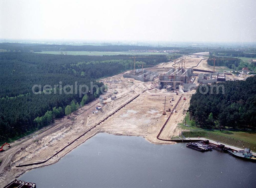 Hohenwarthe from the bird's eye view: Bau der Doppelsparschleuse Hohenwarthe am Elbe-Havel-Kanal