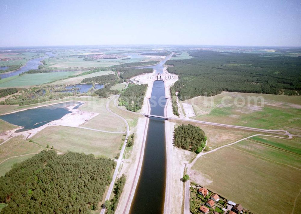 Aerial photograph Hohenwarte / Sachsen - Anhalt - Bau der Doppelsparschleuse Hohenwarthe am Elbe-Havel-Kanal bei Hohenwarthe in Sachsen-Anhalt.