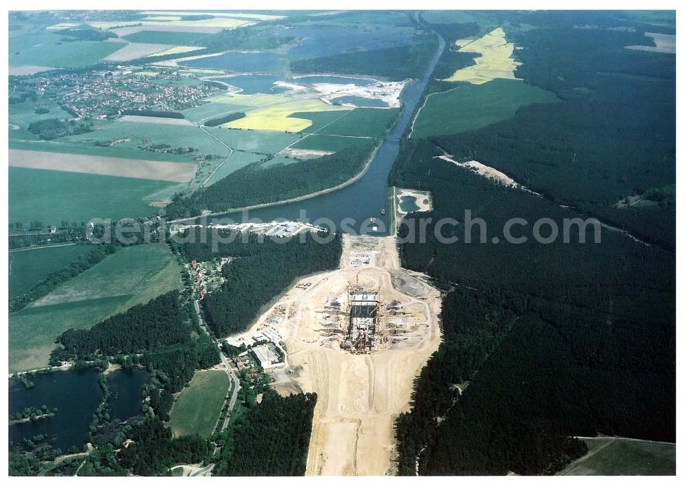 Aerial image Hohenwarthe - Bau der Doppelsparschleuse Hohenwarthe am Wasserstraßenkreuz Magdeburg.