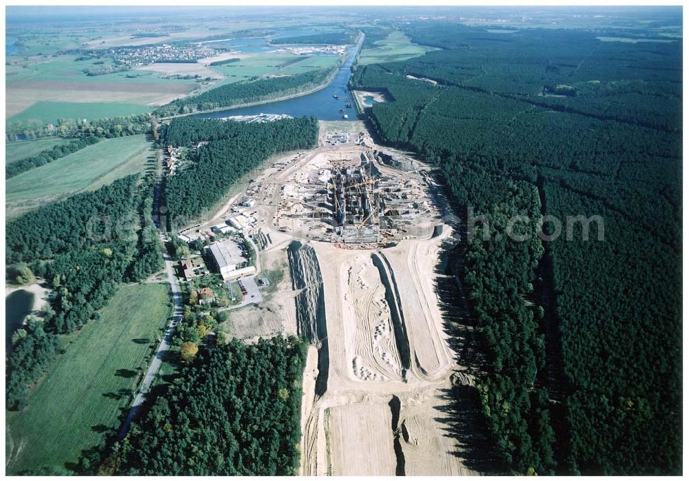 Aerial image Hohenwarthe - Bau der Doppelsparschleuse Hohenwarthe am Wasserstraßenkreuz Magdeburg.