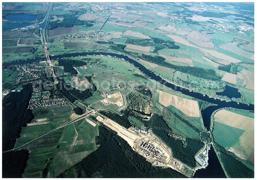 Aerial photograph Hohenwarthe - Bau der Doppelsparschleuse Hohenwarthe am Wasserstraßenkreuz Magdeburg.