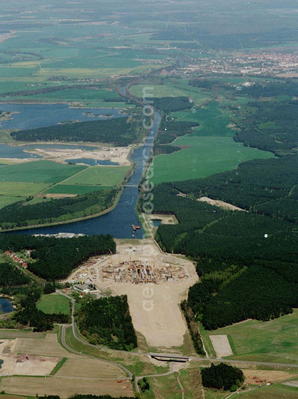 Aerial photograph Hohenwarthe - Bau der Doppelsparschleuse Hohenwarthe am Wasserstraßenkreuz Magdeburg.