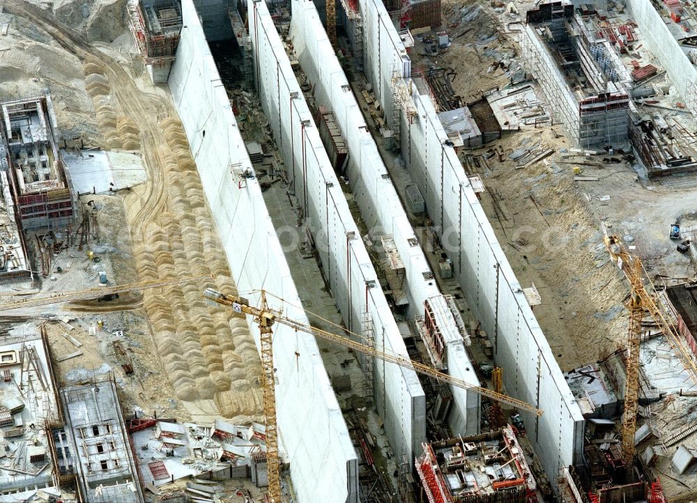 Hohenwarthe from above - Bau der Doppelsparschleuse Hohenwarthe am Wasserstraßenkreuz Magdeburg.