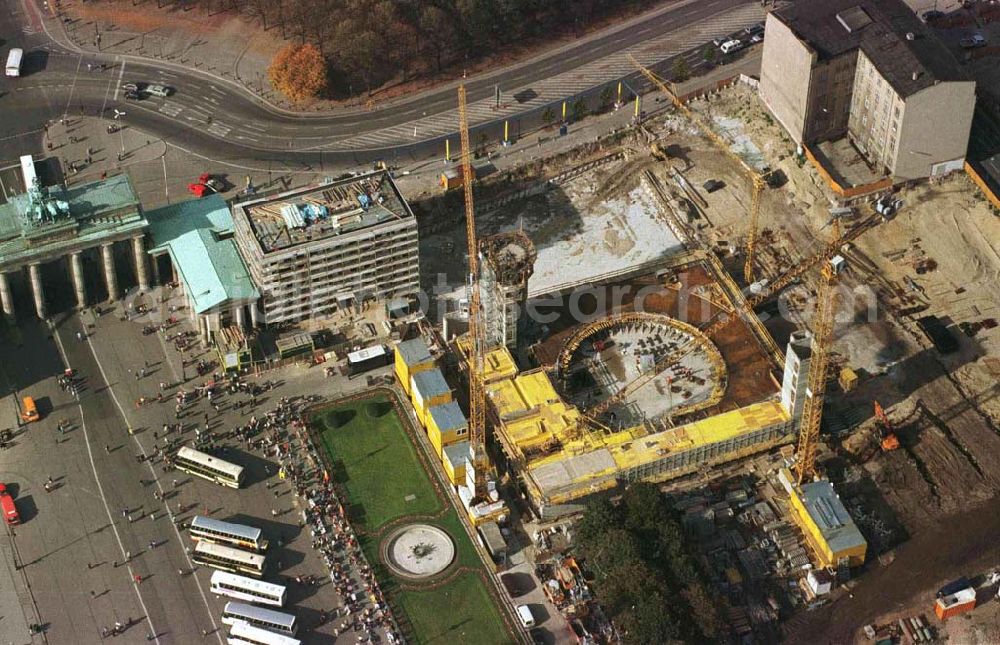 Berlin from above - Bau Dresdner Bank am Brandenburger Tor / Jede Verwendung nur mit Urheberangabe: 