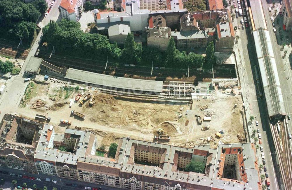 Aerial image Berlin-Prenzlauer berg - Bau des Einkaufs- und Geschäftszentrums am S-Bahnhof Schönhauser Allee