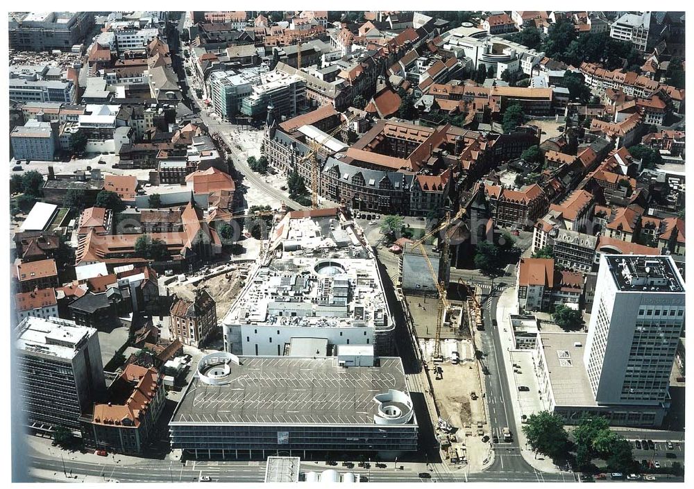 Aerial photograph Erfurt - Bau der Einkaufsgalerie Anger 1 in Erfurt - ein Projekt der ECE Projektmanagement GmbH Hamburg.