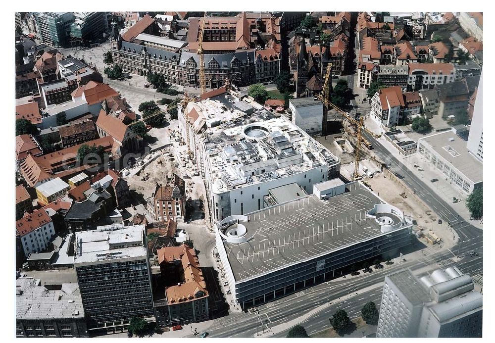 Aerial image Erfurt - Bau der Einkaufsgalerie Anger 1 in Erfurt - ein Projekt der ECE Projektmanagement GmbH Hamburg.