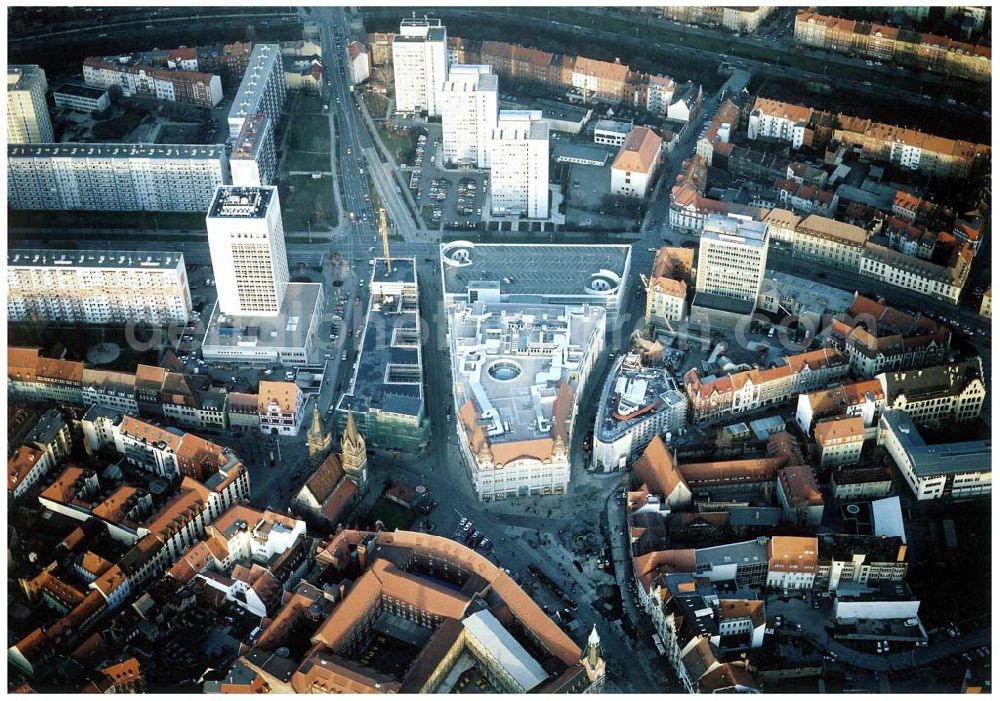 Aerial image Erfurt - Bau der Einkaufsgalerie Anger 1 in Erfurt - ein Projekt der ECE Projektmanagement GmbH Hamburg.