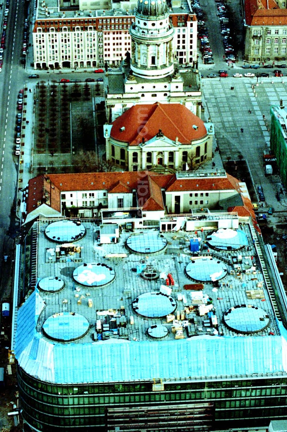 Aerial image Berlin - 12.02.1995 Bau der Freidrichstadtpassagen