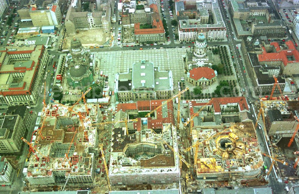 Berlin from the bird's eye view: Bau der Friedrichstadtpassagen am Gendarmenmarkt in Berlin-Mitte.