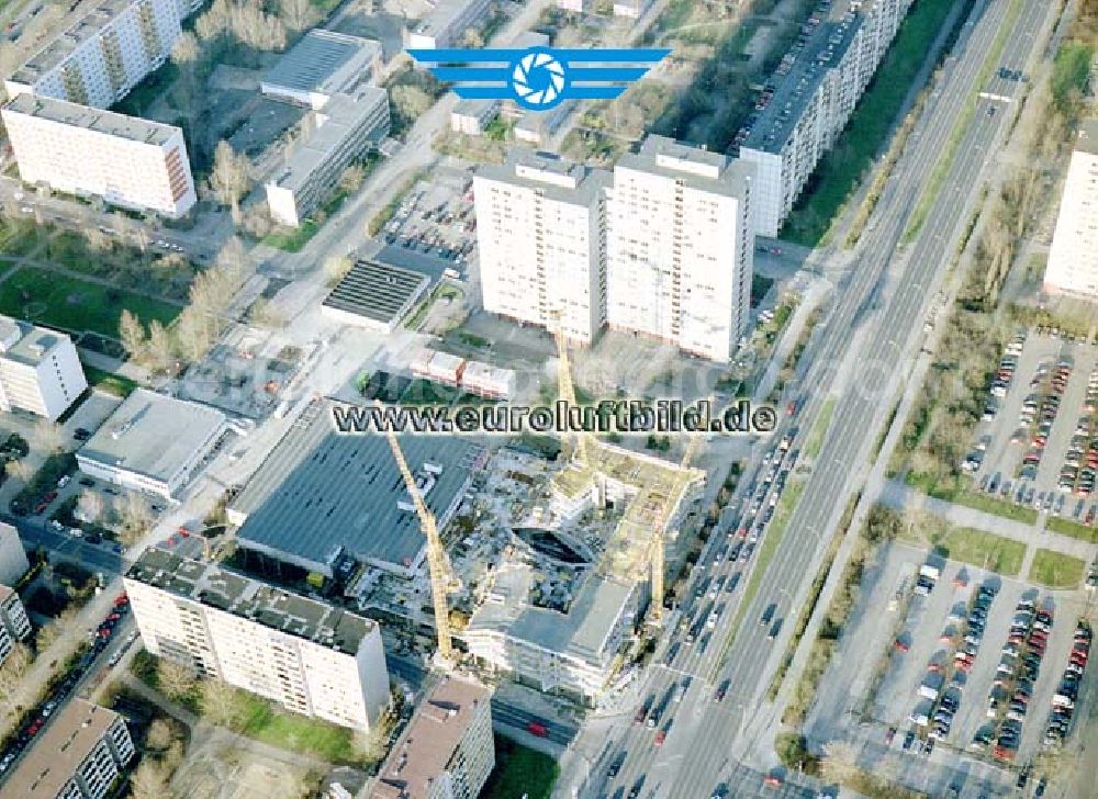 Aerial photograph Berlin - Lichtenberg - Bau eines Geschäftszentrums CASTELLO durch die IMBAU GmbH an der Landsberger Allee in Berlin-Lichtenberg.