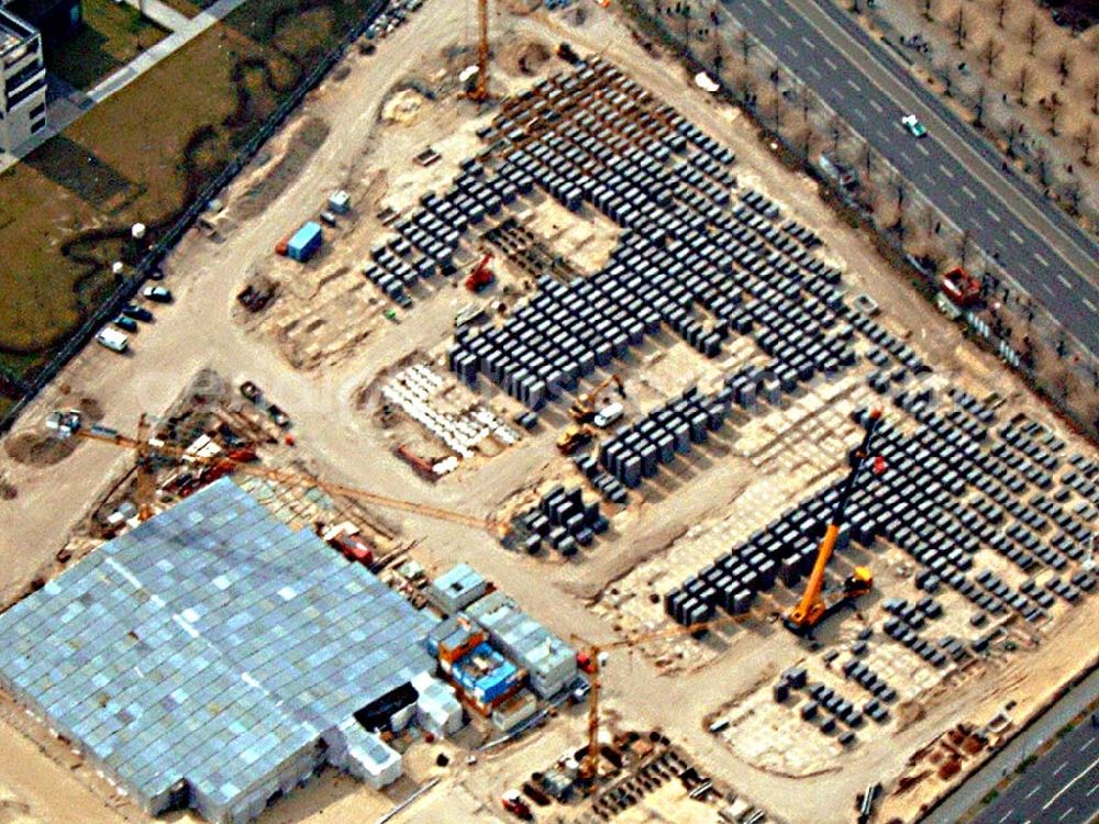 Aerial image Berlin - Bau des Holocaustdenkmales am Brandenburger Tor in Berlin-Mitte