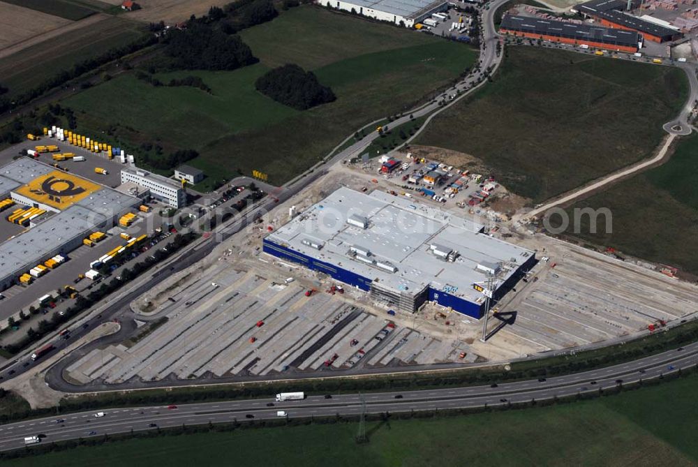 Aerial image Augsburg - Bau des IKEA Einrichtungshauses Augsburg.Gebaut wird die IKEA Filiale in Augsburg auf einer Grundstücksfläche von 80.000 Quadratmetern mit einer Bruttogeschossfläche von 29.000 Quadratmetern. Für die Kunden werden auf dem Gelände 1.440 Parkplätze zur Verfügung stehen. Die Investitionskosten in das neue IKEA Haus betragen ca. 46 Mio. Euro. Begonnen wurde mit den Bauarbeiten im April 2006, und sie verlaufen planmäßig. Am Schnittpunkt der Autobahn A8 München-Stuttgart