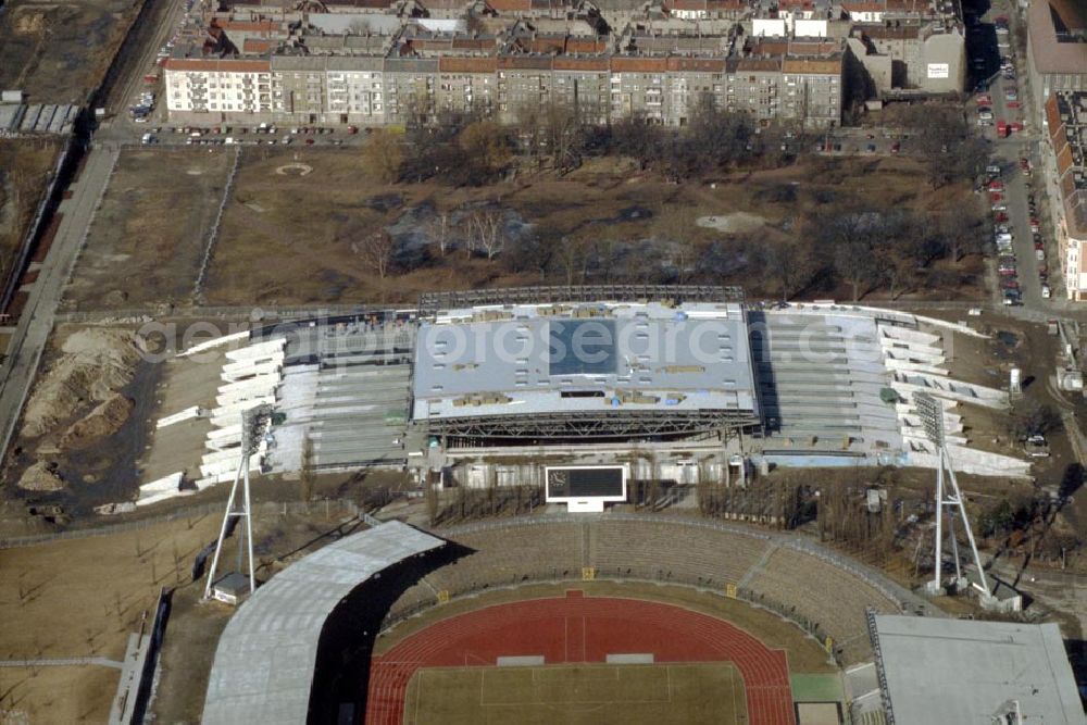 Berlin - Prenzlauerberg from the bird's eye view: Bau des Jahn-Sport-Parks in Berlin - Prenzlauerberg in 1995