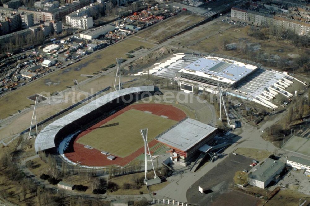 Berlin - Prenzlauerberg from above - Bau des Jahn-Sport-Parks in Berlin - Prenzlauerberg in 1995