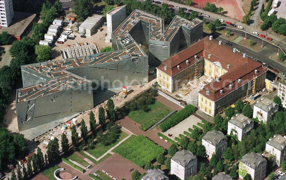 Aerial photograph Berlin-Kreuzberg - Bau des Jüdischen Museums an der Lindenstraße.