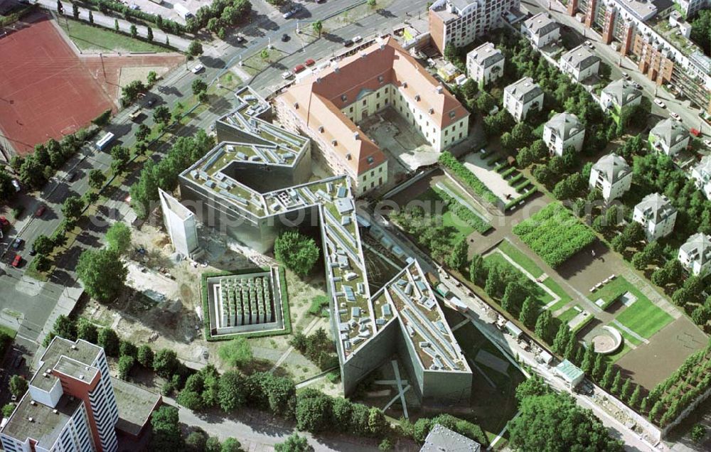 Aerial photograph Berlin - Kreuzberg - Bau des Jüdischen Museums an der Lindenstraße in Berlin-Kreuzberg.