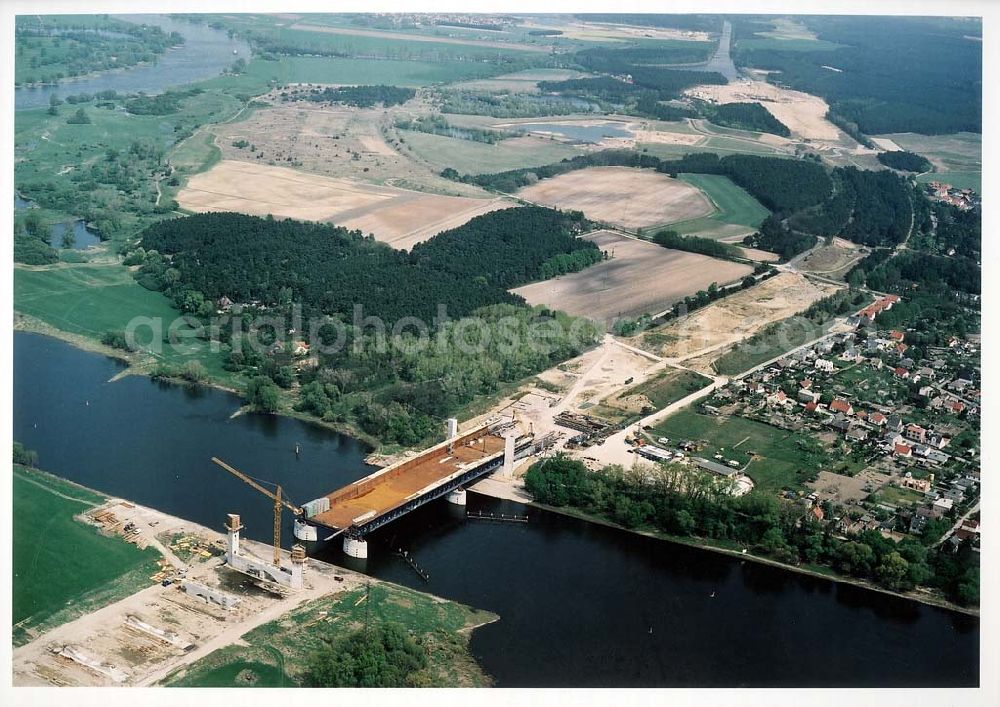 Hohenwarthe from above - Bau der Kanalbrücke zwischen dem Schiffshebewerk Rothensee und der Doppelsparschleuse Hohenwarthe am Wasserstraßenkreuz Magdeburg.