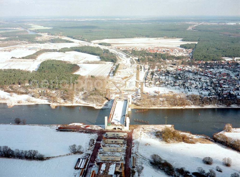 Hohenwarthe from above - Bau der Kanalbrücke zwischen dem Schiffshebewerk Rothensee und der Doppelsparschleuse Hohenwarthe am Wasserstraßenkreuz Magdeburg.