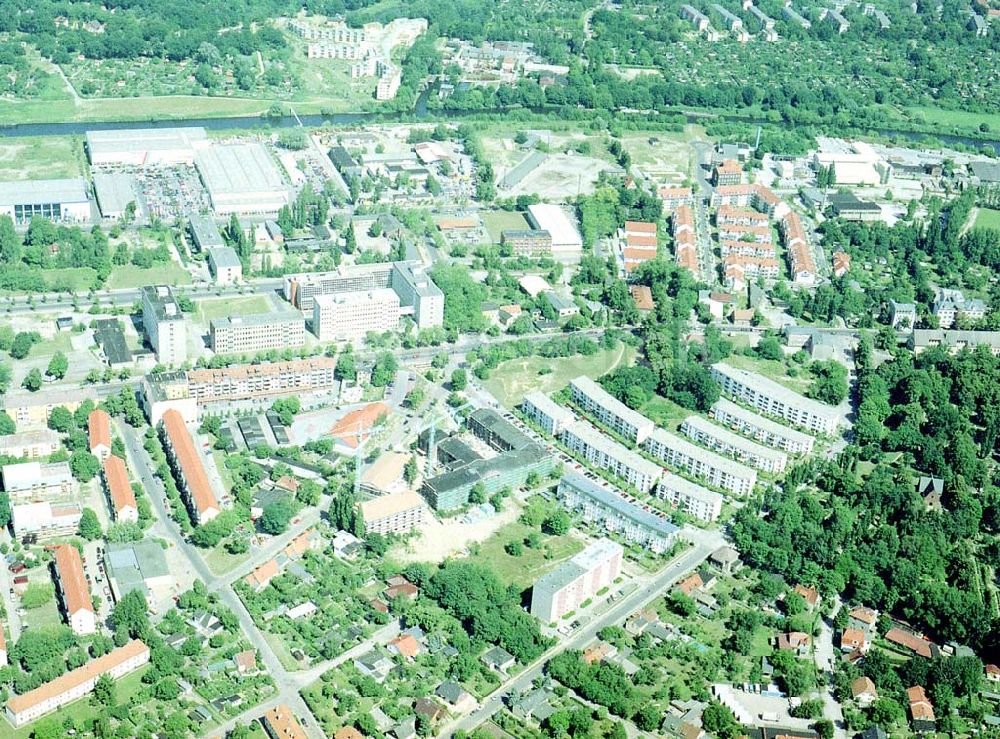 Aerial image Teltow - Brandenburg - Bau der Lavendel-Residenz der SERVICUR Seniorenresidenzen GmbH an der Weser- Ecke Elbestraße in Teltow / Brandenburg. -neue Bezeichnung Residenz Zehlendorf -Postanschrift: Glaszeile 40 in 14165 Berlin, 030845900100