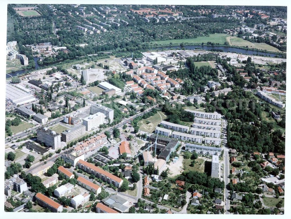 Teltow - Brandenburg from above - Bau der Lavendel-Residenz der SERVICUR Seniorenresidenzen GmbH an der Weser- Ecke Elbestraße in Teltow / Brandenburg.