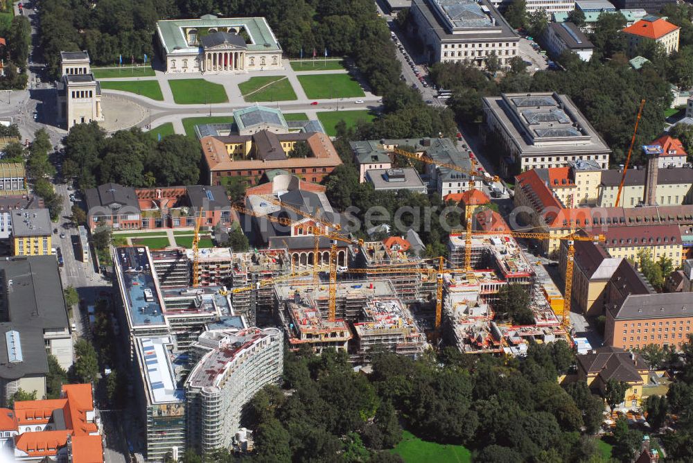 Aerial image München - Bau der Anlage Lenbach Gärten, ein Ensemble aus Bürogebäuden, Miet- und Eigentumswohnungen sowie einem Hotel. Kontakt: Hilmer & Sattler & Albrecht Gesellschaft von Architekten mbH, Georgenstraße 15, 80799 München, Tel. +49(0)89 3801550, Fax +49(0)89 38015519, E-Mail: kontakt@h-s-a.de; Frankonia Eurobau AG, Hübeck 5 41334 Nettetal, Tel. +49(0)2158 9153 30, Fax +49(0)2158 8477, E-Mail: info@frankonia-eurobau.de