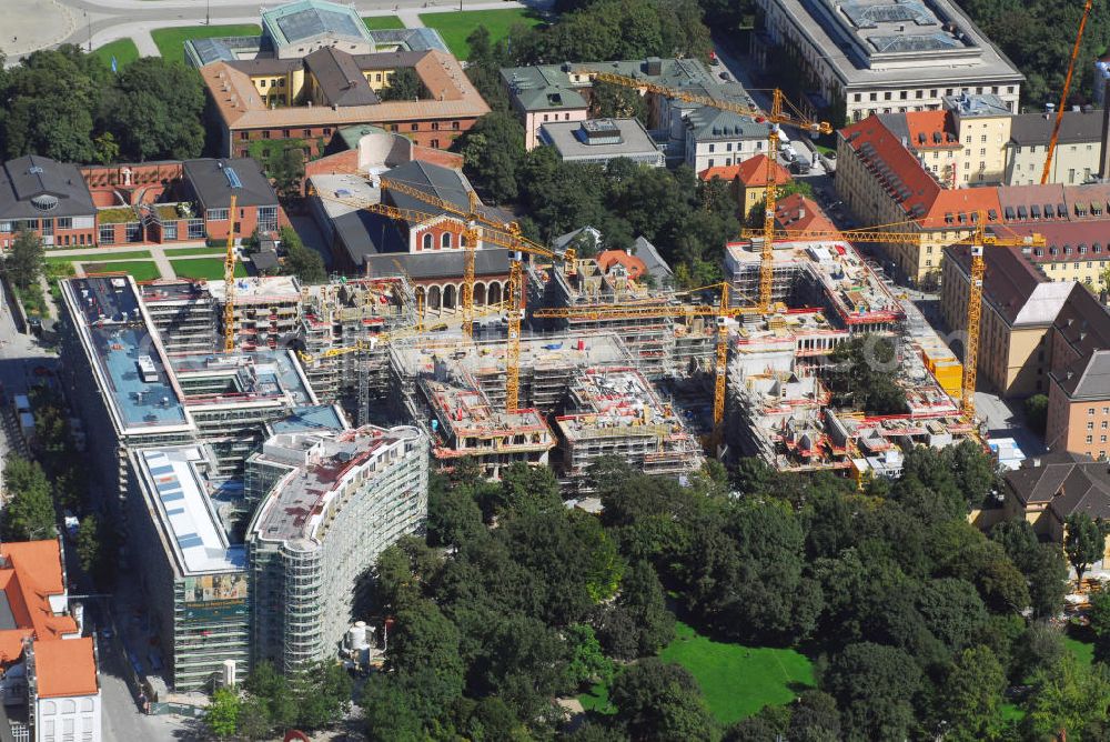 Aerial photograph München - Bau der Anlage Lenbach Gärten, ein Ensemble aus Bürogebäuden, Miet- und Eigentumswohnungen sowie einem Hotel. Kontakt: Hilmer & Sattler & Albrecht Gesellschaft von Architekten mbH, Georgenstraße 15, 80799 München, Tel. +49(0)89 3801550, Fax +49(0)89 38015519, E-Mail: kontakt@h-s-a.de; Frankonia Eurobau AG, Hübeck 5 41334 Nettetal, Tel. +49(0)2158 9153 30, Fax +49(0)2158 8477, E-Mail: info@frankonia-eurobau.de