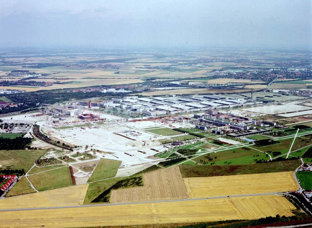 München from the bird's eye view: Bau des Messegelände in München - Riem.