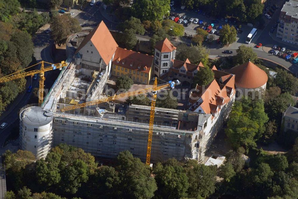 Halle from the bird's eye view: Blick auf Schloss Moritzburg am Schlossberg in Halle, das zur Zeit restauriert wird (Kontakt Stiftung Moritzburg: Friedemann-Bach-Platz 5, D-06108 Halle (Saale), Telefon: 0345-21259-0, Telefax: 0345-2029990, poststelle@moritzburg.lsa-net.de)